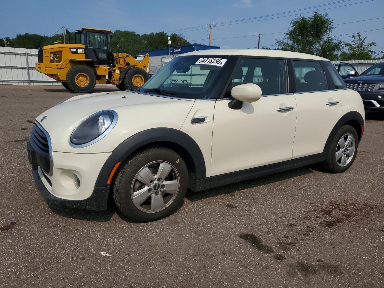 2021 MINI COOPER — Front 3/4
