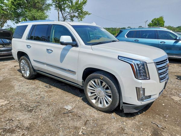2016 CADILLAC ESCALADE