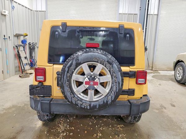 2013 JEEP WRANGLER Sahara — DIRR