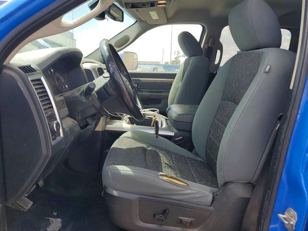 2016 RAM 1500 SLT