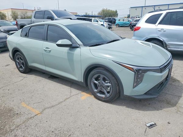 2026 KIA K4 LX, LXS