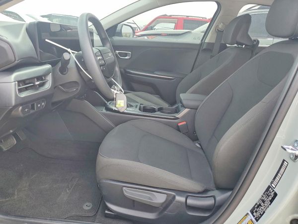 2026 KIA K4 LX, LXS