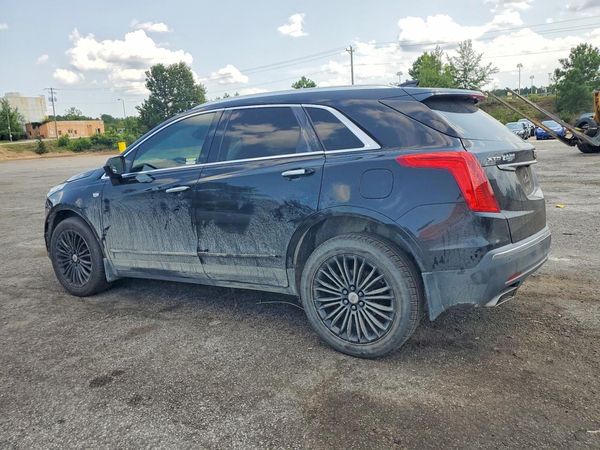 2017 CADILLAC XT5
