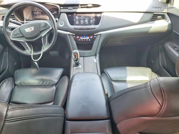 2017 CADILLAC XT5