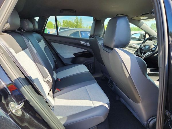 2024 VOLKSWAGEN ID.4 Pro