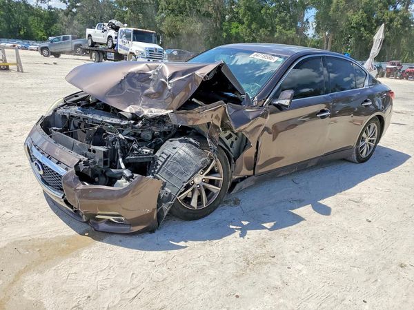 2016 INFINITI Q50