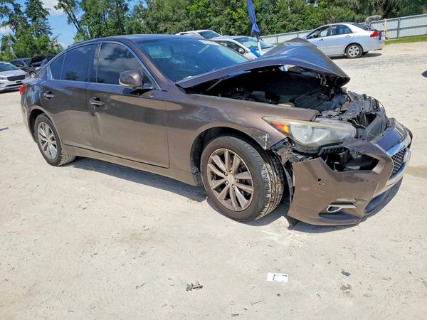 2016 INFINITI Q50