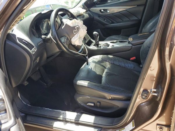2016 INFINITI Q50