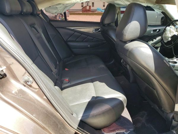 2016 INFINITI Q50