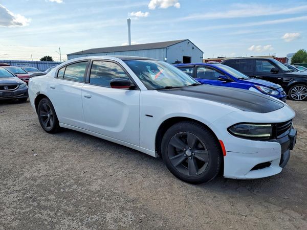 2015 DODGE CHARGER SXT