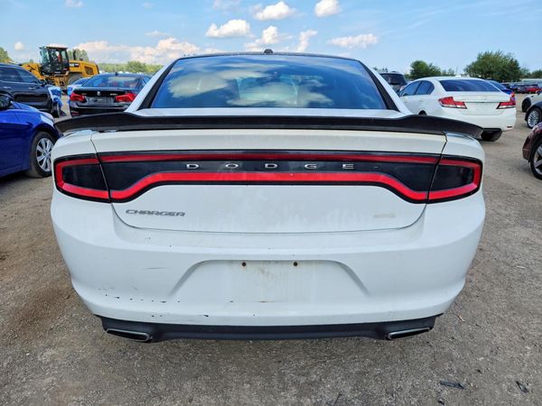 2015 DODGE CHARGER SXT