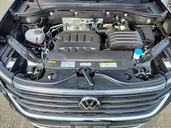 2026 VOLKSWAGEN ATLAS CROSS SPORT 4Motion SE