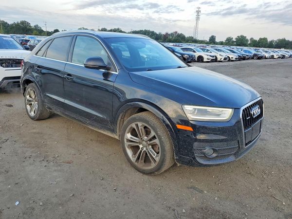 2015 AUDI Q3 quattro Premium Plus