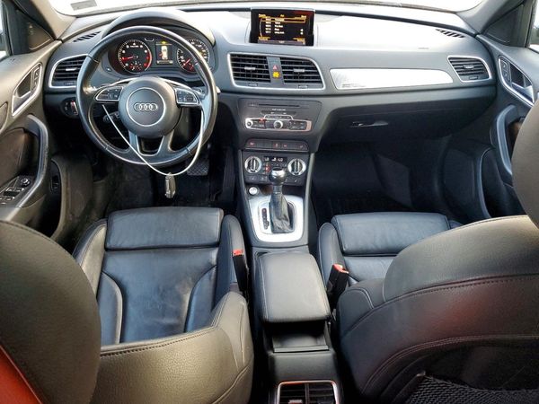 2015 AUDI Q3 quattro Premium Plus