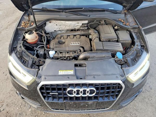 2015 AUDI Q3 quattro Premium Plus