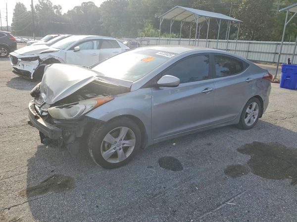 2013 HYUNDAI ELANTRA