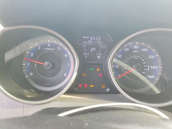 2013 HYUNDAI ELANTRA