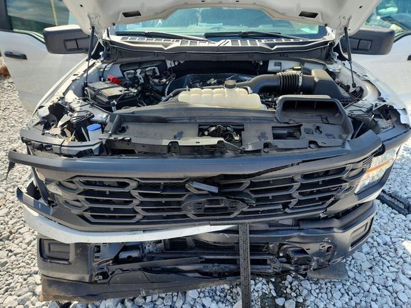 2024 FORD F150