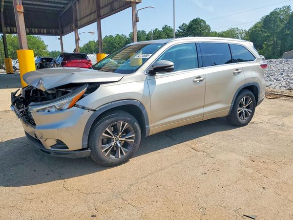 2016 TOYOTA HIGHLANDER