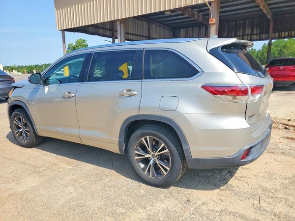 2016 TOYOTA HIGHLANDER