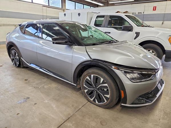 2023 KIA EV6 Light, Wind