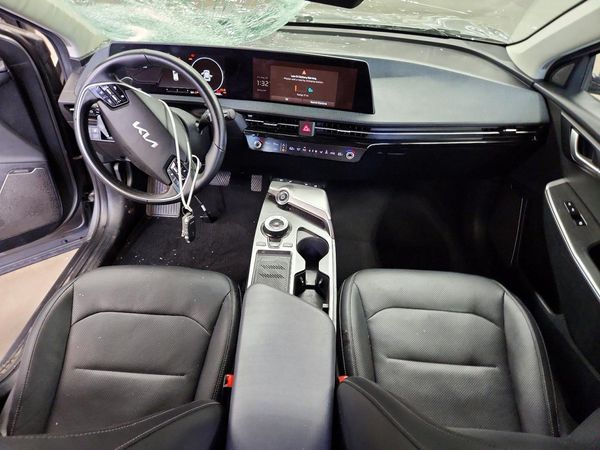 2023 KIA EV6 Light, Wind