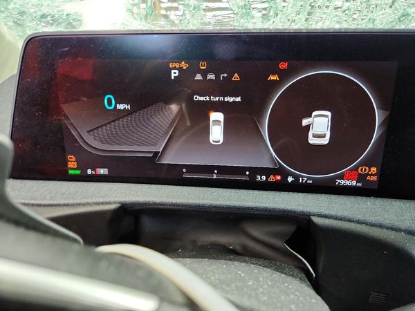 2023 KIA EV6 Light, Wind