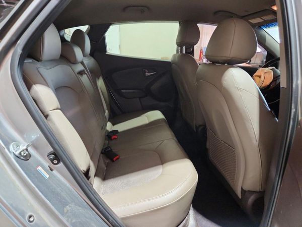 2015 HYUNDAI TUCSON GLS (Middle)
