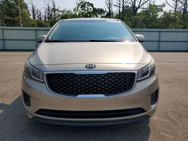 2016 KIA SEDONA LX - Middle-low