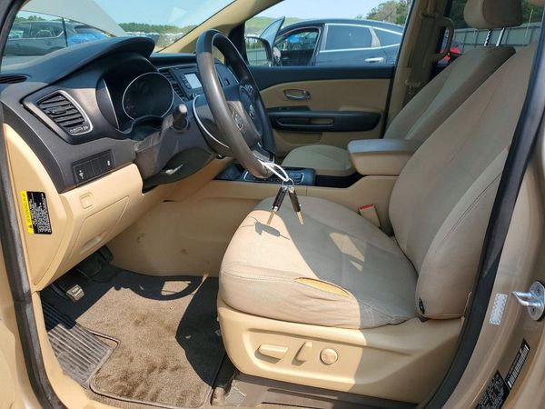 2016 KIA SEDONA LX - Middle-low