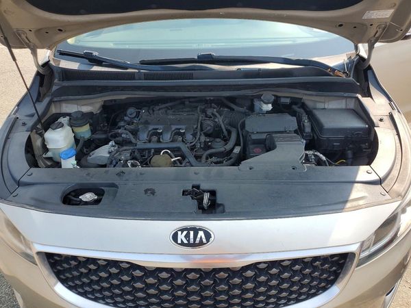 2016 KIA SEDONA LX - Middle-low