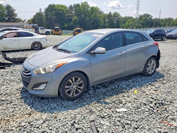 2015 HYUNDAI ELANTRA — DSFA — Front 3/4