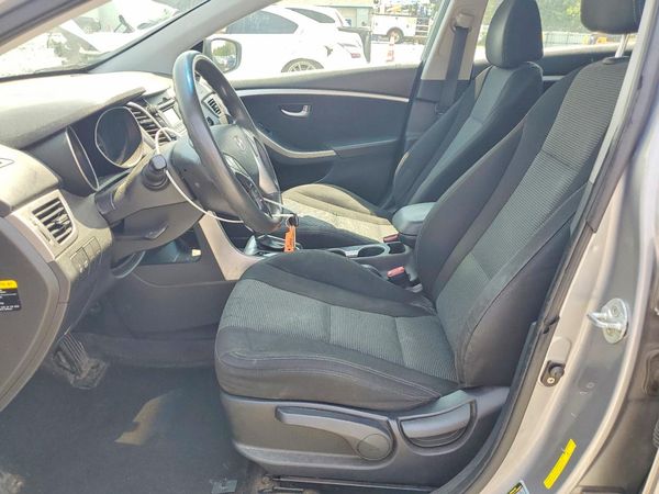 2015 HYUNDAI ELANTRA GLS(Middle grade) — DENT