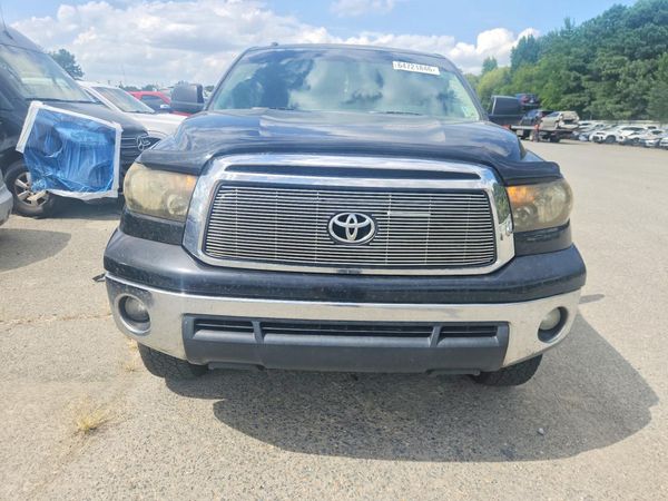 2012 TOYOTA TUNDRA SR5