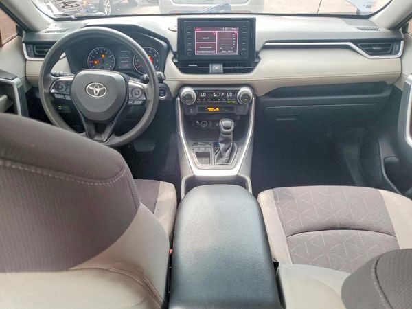 2019 TOYOTA RAV4