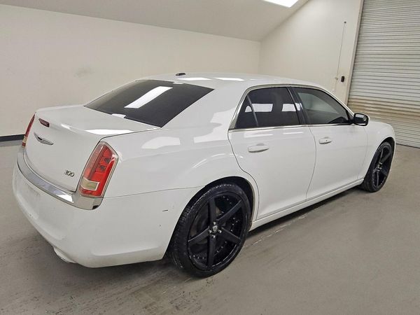 2014 CHRYSLER 300 — PSRA