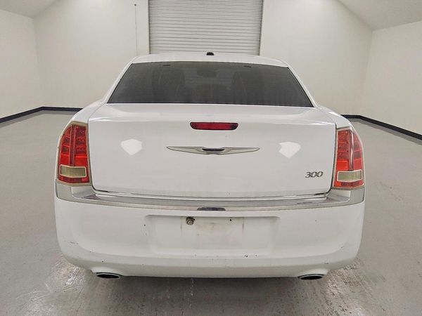 2014 CHRYSLER 300 — DIRR