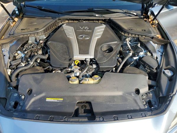 2018 INFINITI Q50 — Engine bay