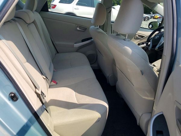 2015 TOYOTA PRIUS