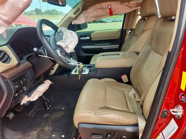 2019 TOYOTA TUNDRA Limited Grade
