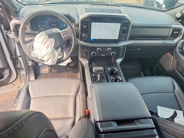 2025 FORD F150 XLT