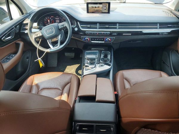 2018 AUDI Q7 quattro Premium Plus