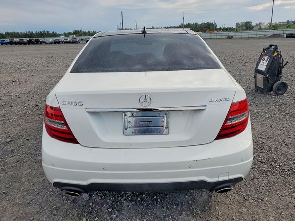 2014 MERCEDES-BENZ C C300 4 MATIC