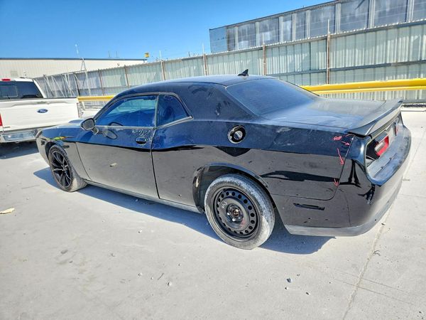 2016 DODGE CHALLENGER SXT Plus