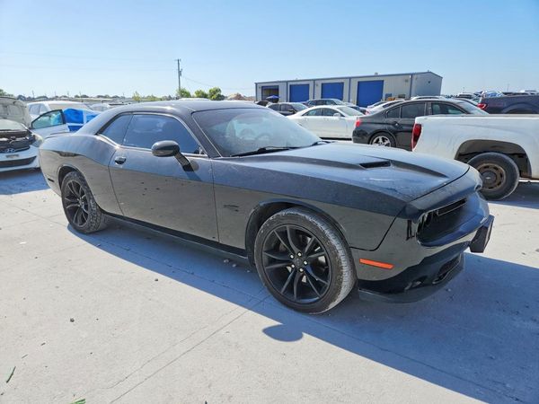2016 DODGE CHALLENGER SXT Plus