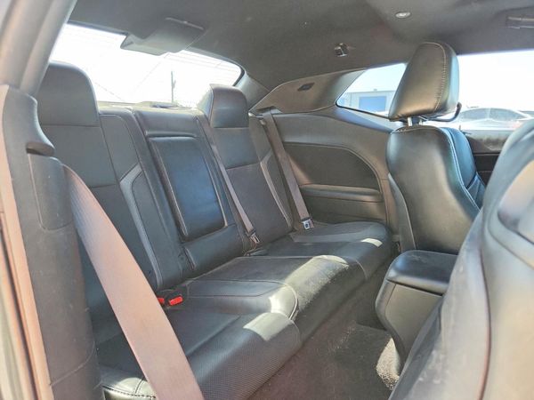 2016 DODGE CHALLENGER SXT Plus