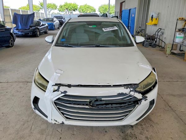 2017 HYUNDAI ELANTRA SE Base