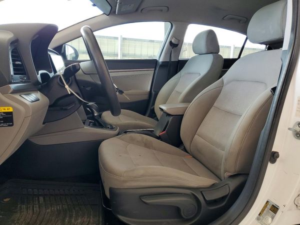 2017 HYUNDAI ELANTRA SE Base