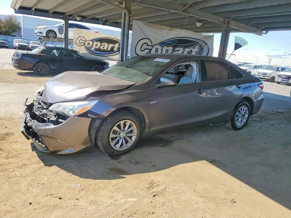 2017 TOYOTA CAMRY