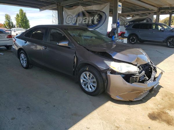 2017 TOYOTA CAMRY